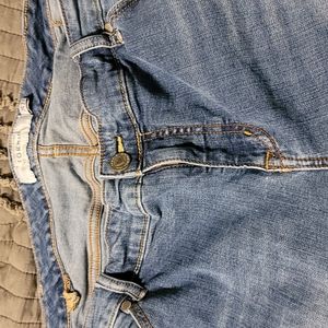 Torrid 24 Roll up capri